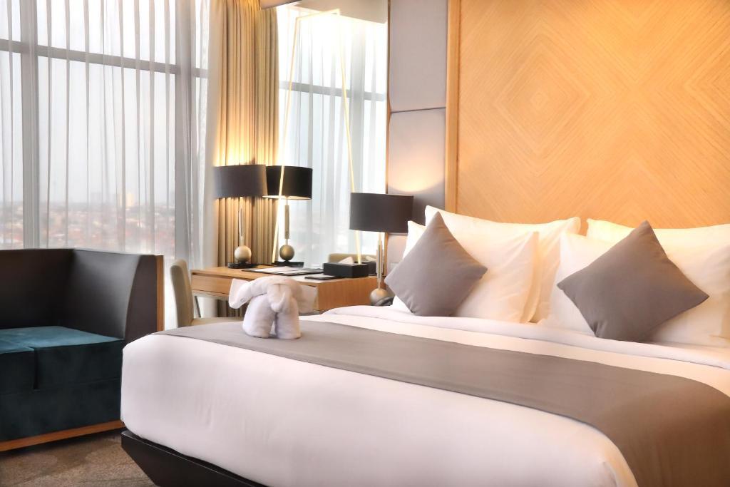แกรนด์ ดาฟาม ซิกเนเจอร์ สุราบายา Hotel ภายนอก รูปภาพ