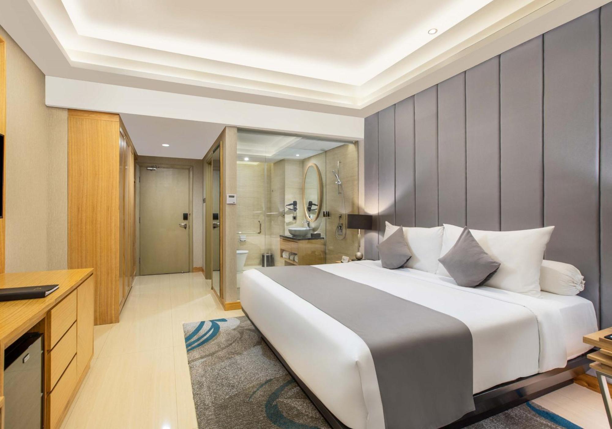 แกรนด์ ดาฟาม ซิกเนเจอร์ สุราบายา Hotel ห้อง รูปภาพ