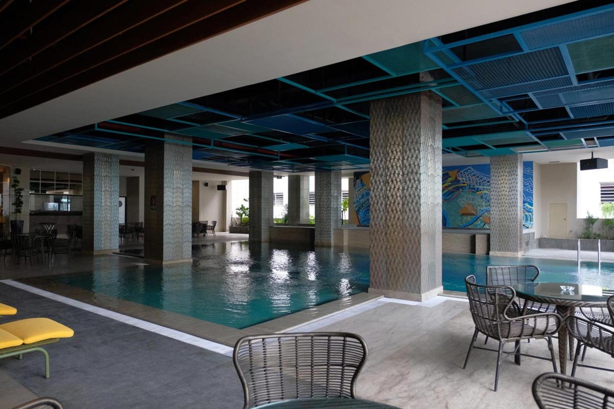 แกรนด์ ดาฟาม ซิกเนเจอร์ สุราบายา Hotel ภายนอก รูปภาพ